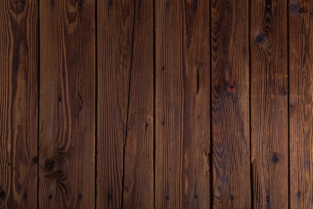 Comparison of wood, MDF, and polyurethane crown molding profiles with corresponding price and durability icons (crown moulding)